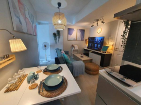 Cozy 2BD Unit at Azure Urban Resort